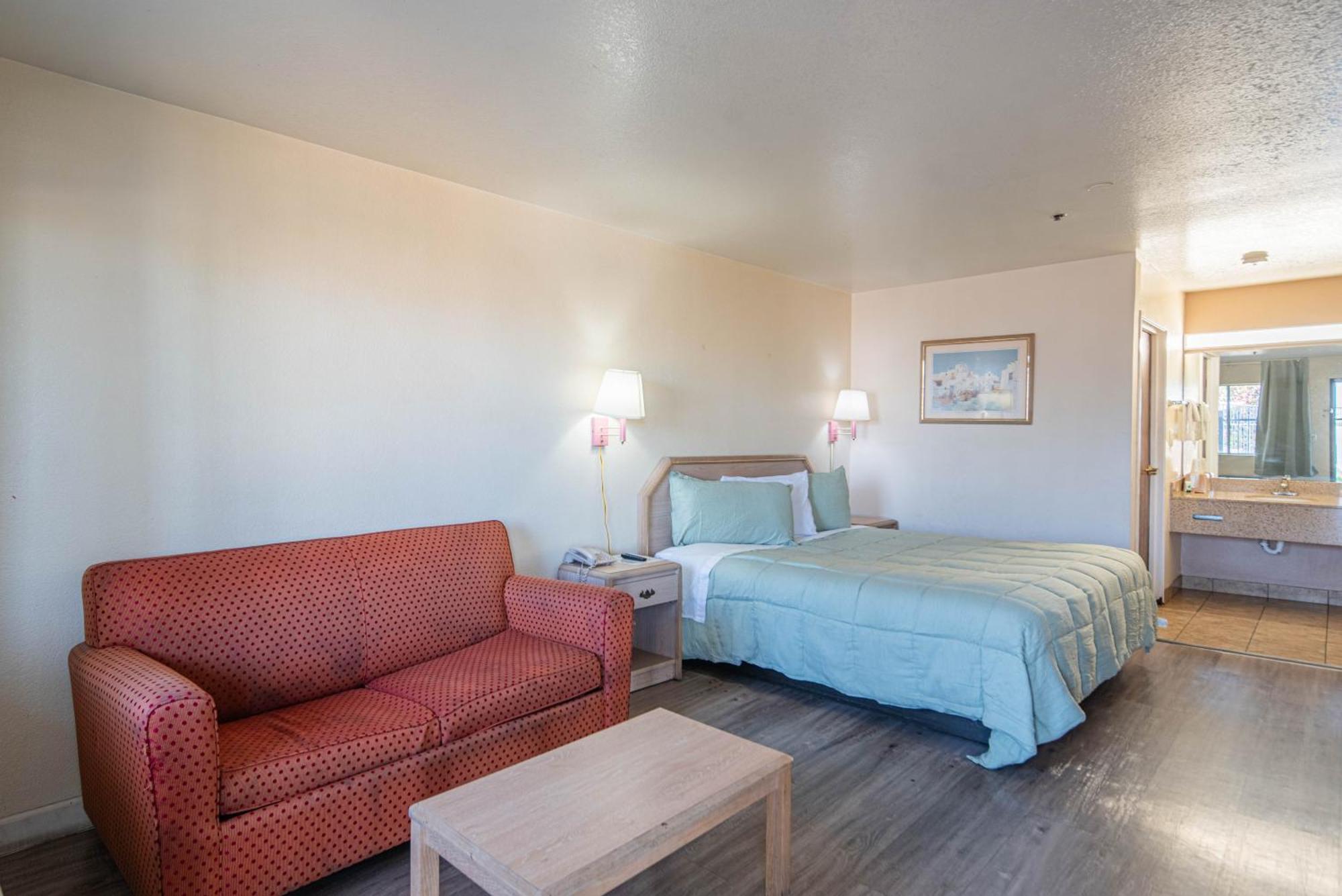 Hotel Rising Phoenix Buitenkant foto