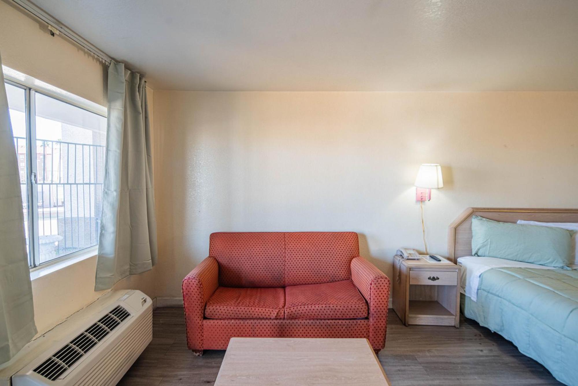 Hotel Rising Phoenix Buitenkant foto